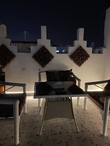 مقهى ما بعد العاشرة - الخبر