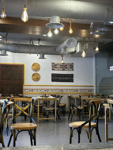 مطعم عرش بلقيس الشعبي