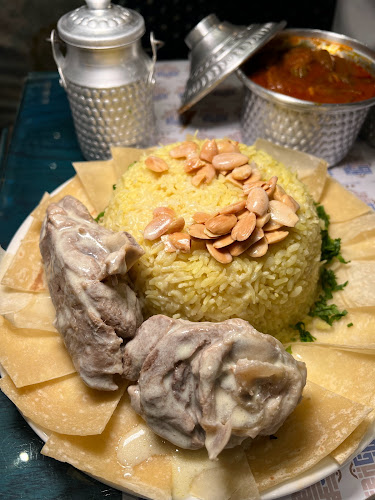 مطعم فريج المباركية للمأكولات الكويتية - الضيافة