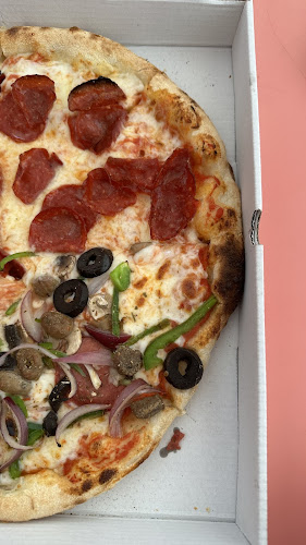 سومو سايز بيتزا - الضيافة