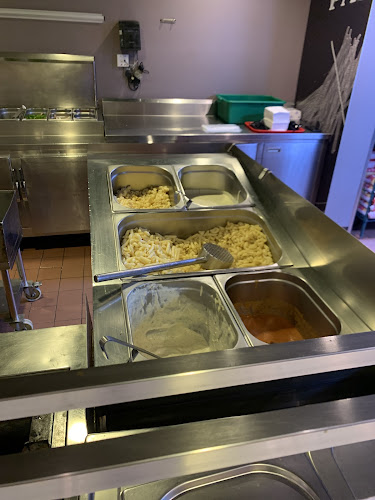 طريق أنس ابن مالك، حي الياسمين، ياسمين بلازا، الرياض