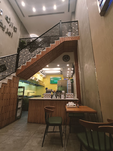 Opinii despre امريكانو برغر عالفحم منذ عام ١٩٧٩ în جدة - الضيافة