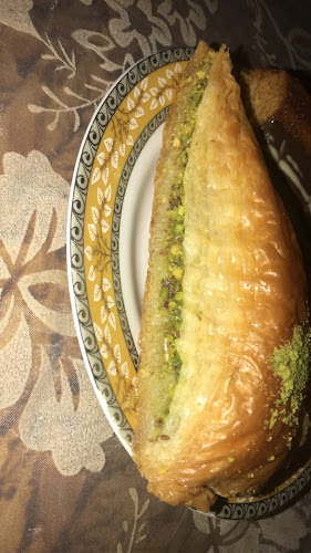 الكيك الذهبي - الضيافة