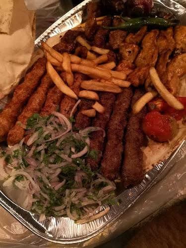 Opinii despre مطعم درة الفرات الدمشقي în المدينة المنورة - الضيافة