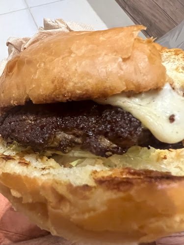 سنشري برجر - الضيافة