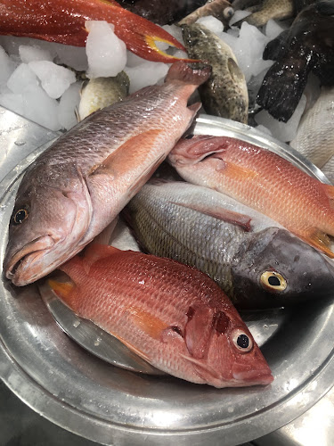 Opinii despre مطعم لؤلؤة البحر الاحمر للاسماك (البرك وعمق) în أبها - الضيافة