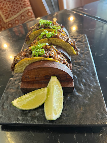 ريجل برجر - الضيافة