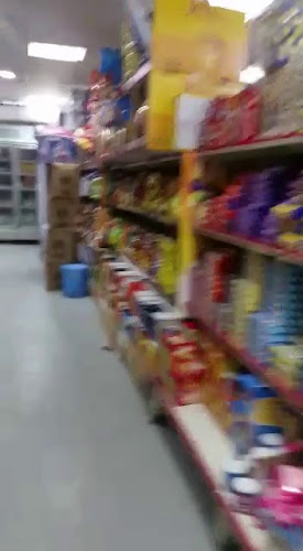 Opinii despre مركز ومخبز العزيزية للتسويق în مكة - الضيافة