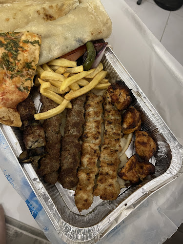 Comentarii opinii despre مطاعم مشويات الحمراء فرع فلسطين