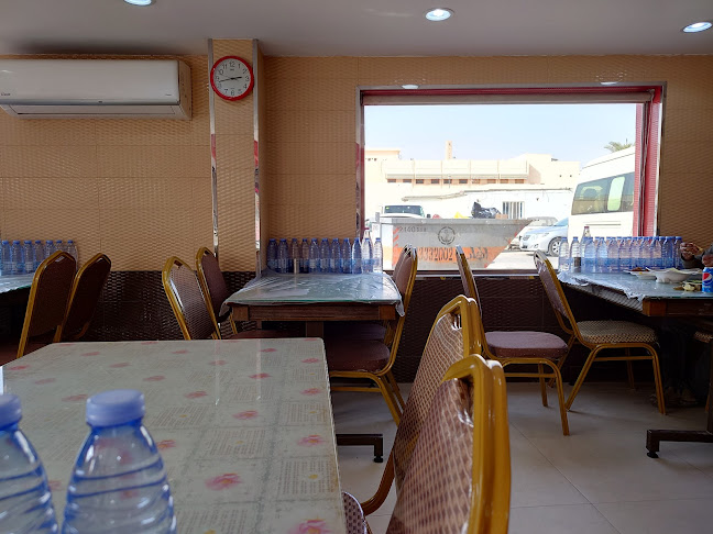 مطعم زاوية الزهراء لتقديم الوجبات