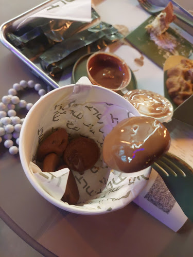 حي, شارع الأمير عبدالعزيز بن مساعد بن جلوي، السليمانية، الرياض 12221