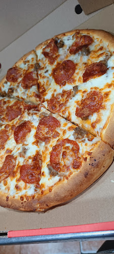 Opinii despre بيتزا لاندي în جدة - الضيافة