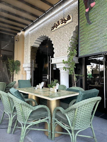 مقهى شرفة الزهور - الرياض