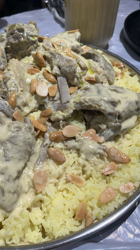 Opinii despre حكاية منسف مكة - العوالي în مكة - الضيافة