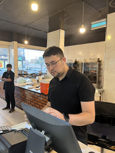 Opinii despre مطعم الممتاز البخاري în الخرج - الضيافة