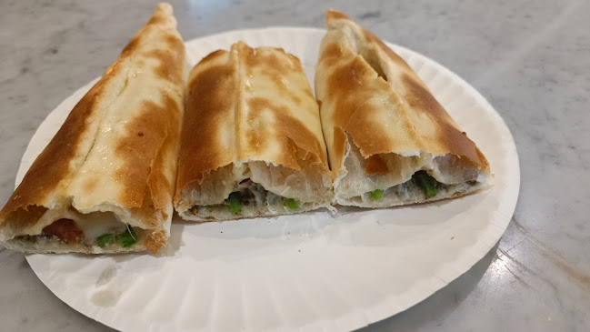 Opinii despre مطعم رغيف وفطيرة în تبوك - الضيافة