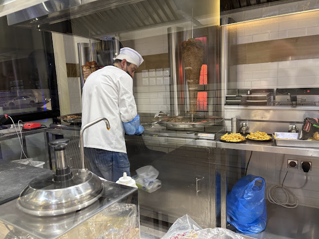 مطعم مصنوع اللحم