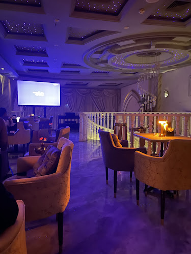 كوفي ولاونج ياني - الرياض