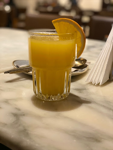 مطعم لافا - الهفوف‎