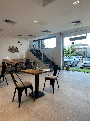 لا ڤي دور - الدمام