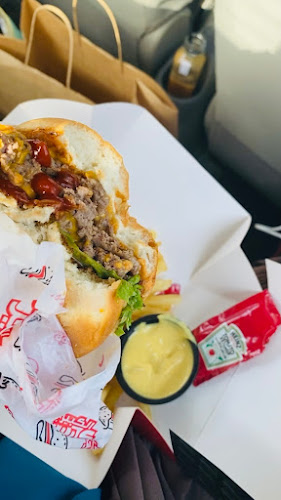 الكبير بيسترو لبناني - الضيافة