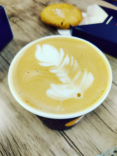 Opinii despre كوفي اند | AND COFFEE în الرياض - الضيافة