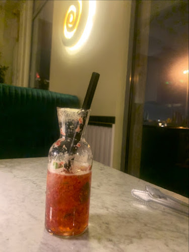 لي لي لاونج - الضيافة