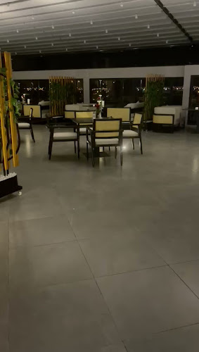 Comentarii opinii despre Sky Lounge