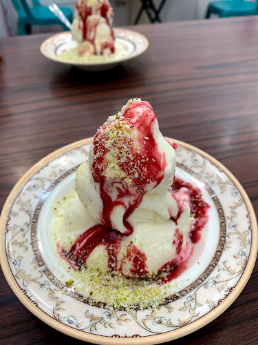 جدة آيسكريم الأفغاني