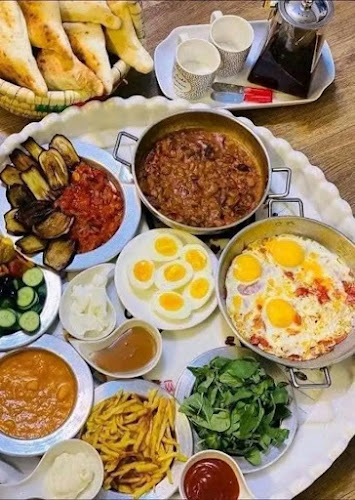 المطعم الشعبي للمندي والبرياني والكبسة - الضيافة