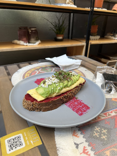 Opinii despre موماز în الدمام - الضيافة