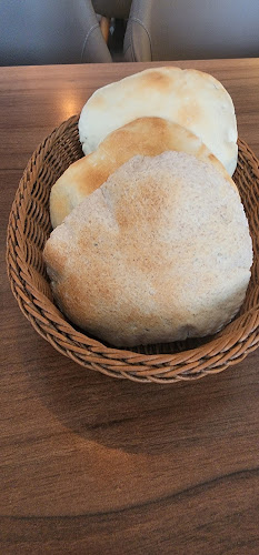 3211 طريق الملك عبدالعزيز، الوردتين، أبها 62521 9515،