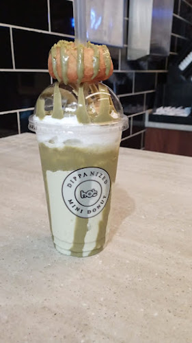 Opinii despre Dippanized Mini Donut în جدة - الضيافة