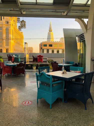 Opinii despre شكسبير آند كو. în الرياض - الضيافة