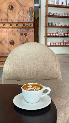 Qaf Coffee Roasters - محمصة ومقهى قاف - الرياض