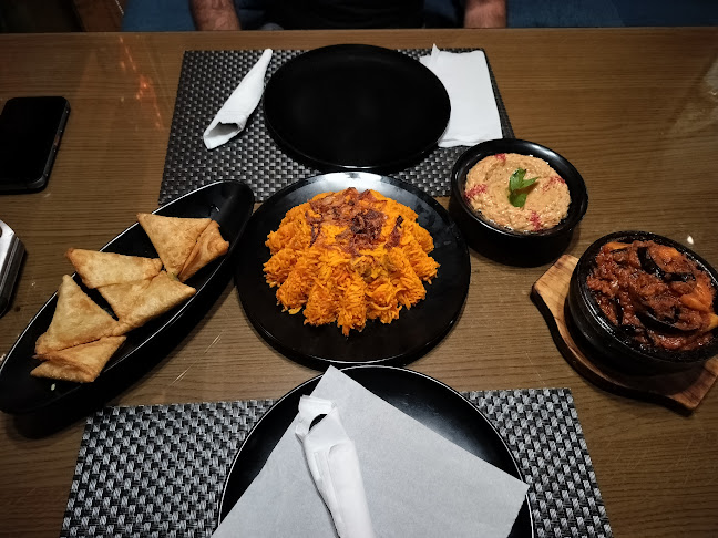 مطعم و كوفي ايلاند - الضيافة