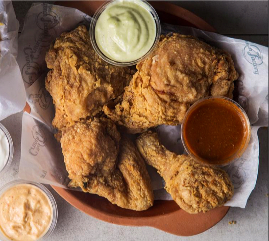 طهاة الدجاج The Crunch Factory