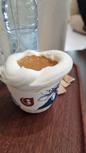 Opinii despre Qaf Coffee Roasters - محمصة ومقهى قاف în الرياض - الضيافة