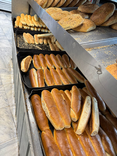 مخابز وحلواني شقرون - المدينة المنورة