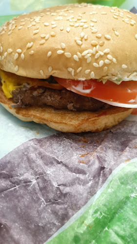 Opinii despre Burger King - West Avenue Mall în الدمام - الضيافة