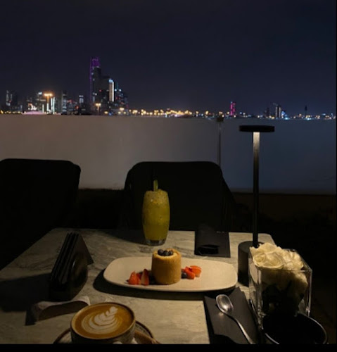 Comentarii opinii despre هايفن لاونج