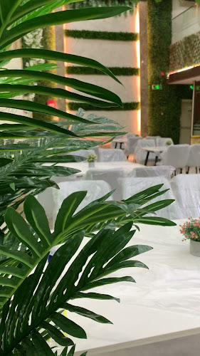 Comentarii opinii despre مطعم شنواري الباكستاني