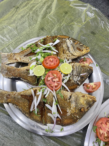 Opinii despre مطعم القبطان للاسماك الطازجة în الليث - الضيافة