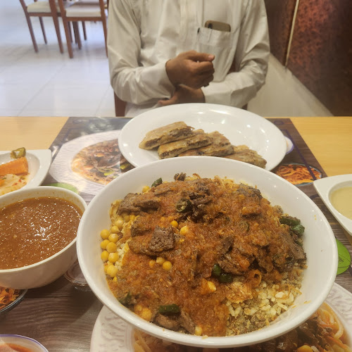 Opinii despre مطعم شارع المعز în أبها - الضيافة