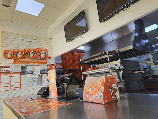 ليتل سيزرز - الضيافة