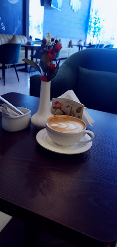 Opinii despre كرسنت كافيه - Crescent cafe în الرياض - الضيافة