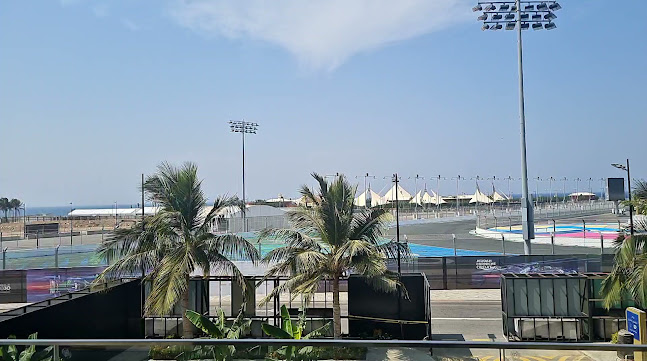 Comentarii opinii despre فيو الكورنيش (مطعم & كافيه)