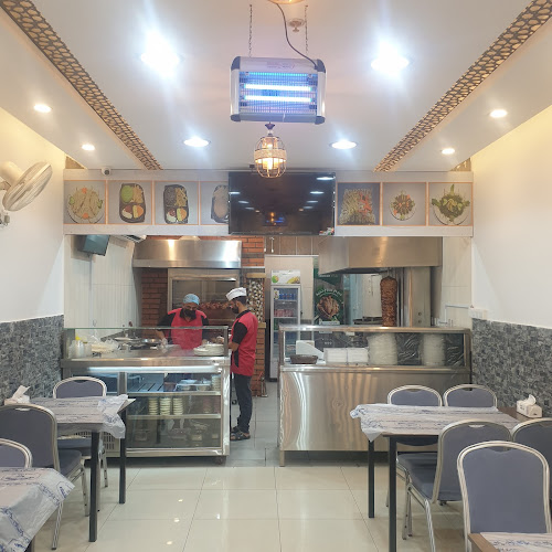 Opinii despre مطعم ريحان الشام în الدمام - الضيافة