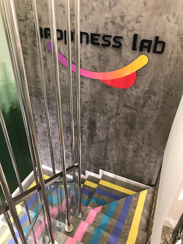 Happiness Lab - الضيافة