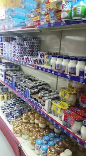 مركز ومخبز العزيزية للتسويق